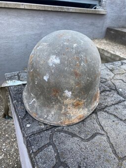 Vojenská helma - 2