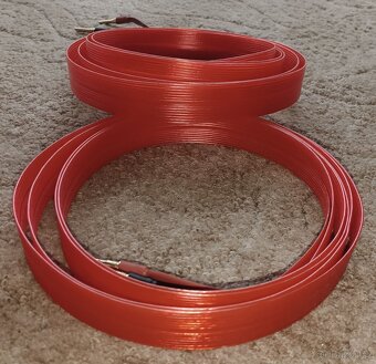 reproduktorový kabel plochý HiFi, délka 2,5 m pár - 2