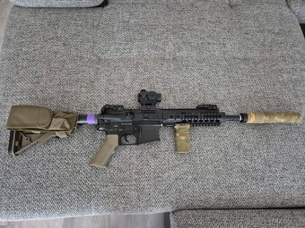 Airsoft puška M4 - 2