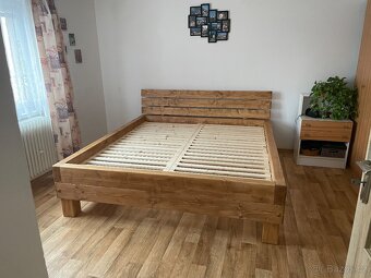 Masivni postel 160x200 - 2