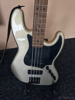 Prodám JB Squier jazz bass, stav nové baskytary aktivní - 2