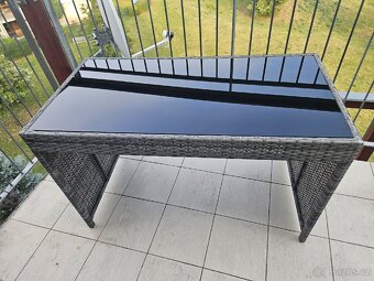 Venkovní zahradní/balkonový stůl. - 2