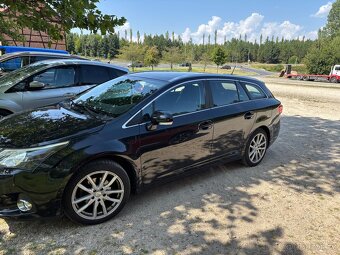 Toyota Avensis 1.8 VVTI - 2