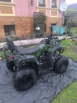 Dobrý den, prodám 4T čtyřkolku o obsahu 150ccm 8,5kw - 2