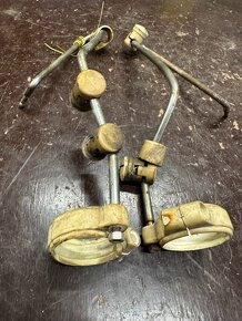 Predám držáky plexištítu JAWA 250 350 - 2