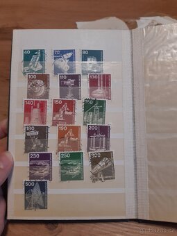 Malé album s poštovnými známkami - 2