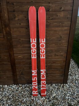 Prodám skialpový set Egoe - lyže, pásy, vázání - 2