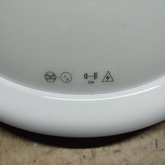 Stropní světlo s čidlem a žárovkou - 2