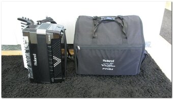 ROLAND Akordeon V-Accordion Mod. FR-8X BK s brašnou - 2