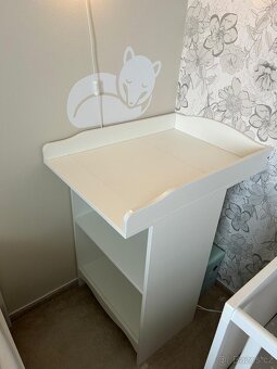 Přebalovací pult IKEA - 2
