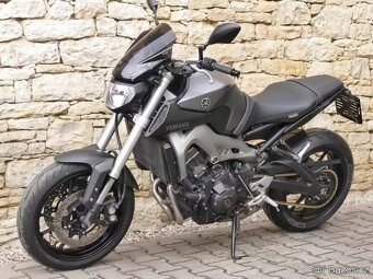 Yamaha MT 09 - 2