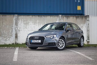 Audi A3 1.6 TDI 116k Basis S tronic - 2