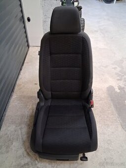 VW Touran sedadlo spolujezdce - 2