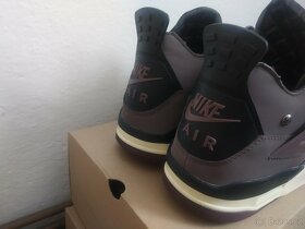 Boty Nike Air Jordan IV - 2
