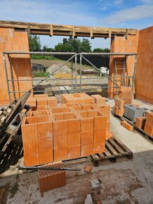 Broušené cihly zbytek ze stavby - 2