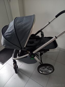 Kočárek Moon resea s - 2