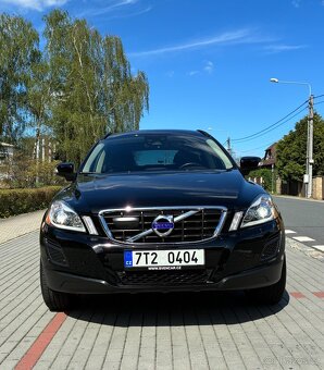 VOLVO XC60 2,4D 4x4 AWD, AUT., 143 kW - 2