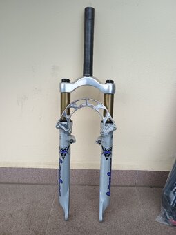 Odpružená vidlice Marzocchi Z3 Light - 2