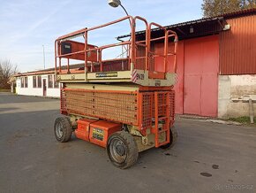 Elektrická nůžková pracovní plošina JLG 4069 LE 14 m - 2