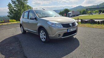 Dacia Sandero 1.2i 16V 55kw klima - 2