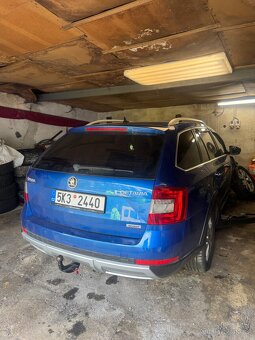 Škoda Octavia 2,0 TDi 135kw DSG SCOUT - 2