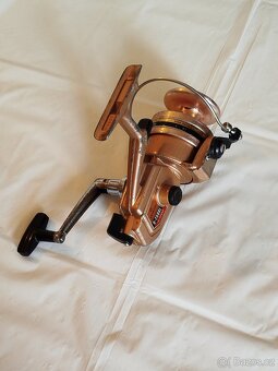 RYBÁŘSKÝ NAVIJÁK DAIWA B-250RL - 2