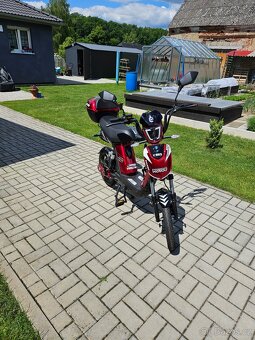 Prodám Elektroskútr RACCEWAY® E-BABETA® LITHIOVÁ EDICE kufr - 2