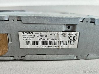 SMART RADIO S - 0013413 V007 C59Z - chybí tlačítko - autorád - 2