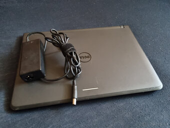 DELL Latitude 3350 - 2