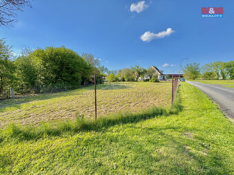 Prodej pozemku k bydlení, 1781 m², Doňov - 2