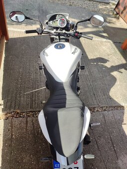 Triumph speed triple 1050 r.v. 2011 - 2