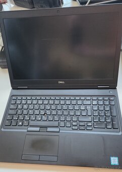 PRODÁM Dell Latitude 5590 - 2