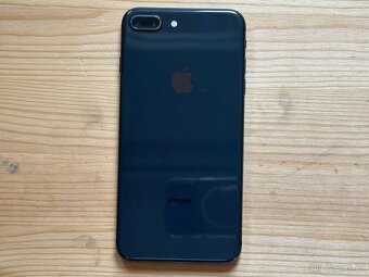 Apple iPhone 8 Plus – 64GB Black, 100% baterie + pouzdro - 2