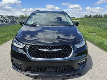 Chrysler Pacifica 3.6 V6 291ps – 107tkm, 8 míst, TOP výbava - 2