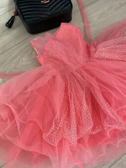 Saticky saty ruzove  svatebni společenské ples divadlo - 2