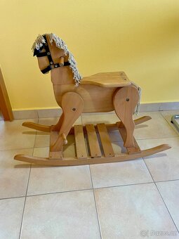 Kuchyňka, koník, auto Tatra - 2