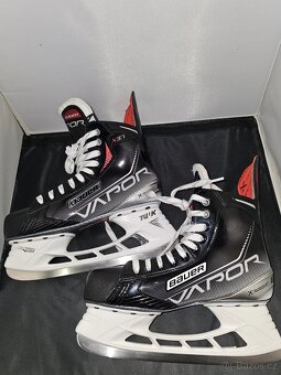 Nové brusle BAUER - VAPOR X3.7 - vel. 8D - 2