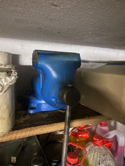 Nepoužitý svěrák YORK 125A - 2