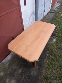 Konferenční stůl stolek - 2