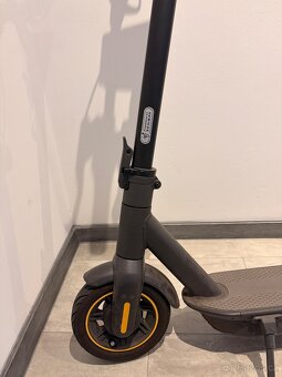 Segway Ninebot MAX G30 koloběžka - 2