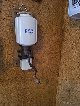 Mlýnek na kávu - 2