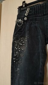Černé džíny s kamínky - 2