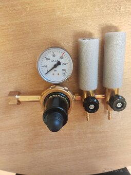 Dvojitý redukční ventil argon donmet - 2