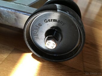 Servisní stojan na Ducati - 2