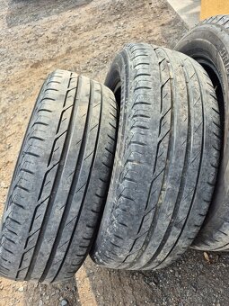 Bridgestone Turanza 205/60 R16 - 2