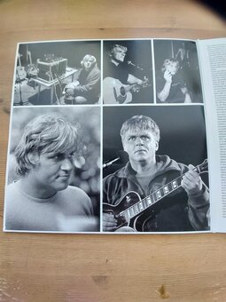 2 LP Karel Plíhal: Skříň s Beduíny - 2