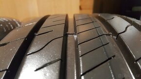 Prodám 4 letní pneu GOODYEAR EfficientGrip PERF2 215/65 R16 - 2