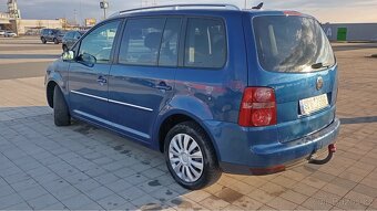 VW Touran 125kw 7 míst - 2