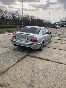 Bmw e39 523i díly - 2