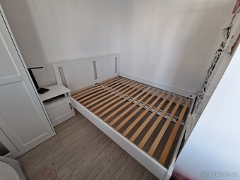 Postel 160x200 s nočním stolkem - 2